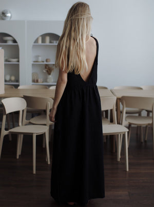 LILA Linen Maxi Dress