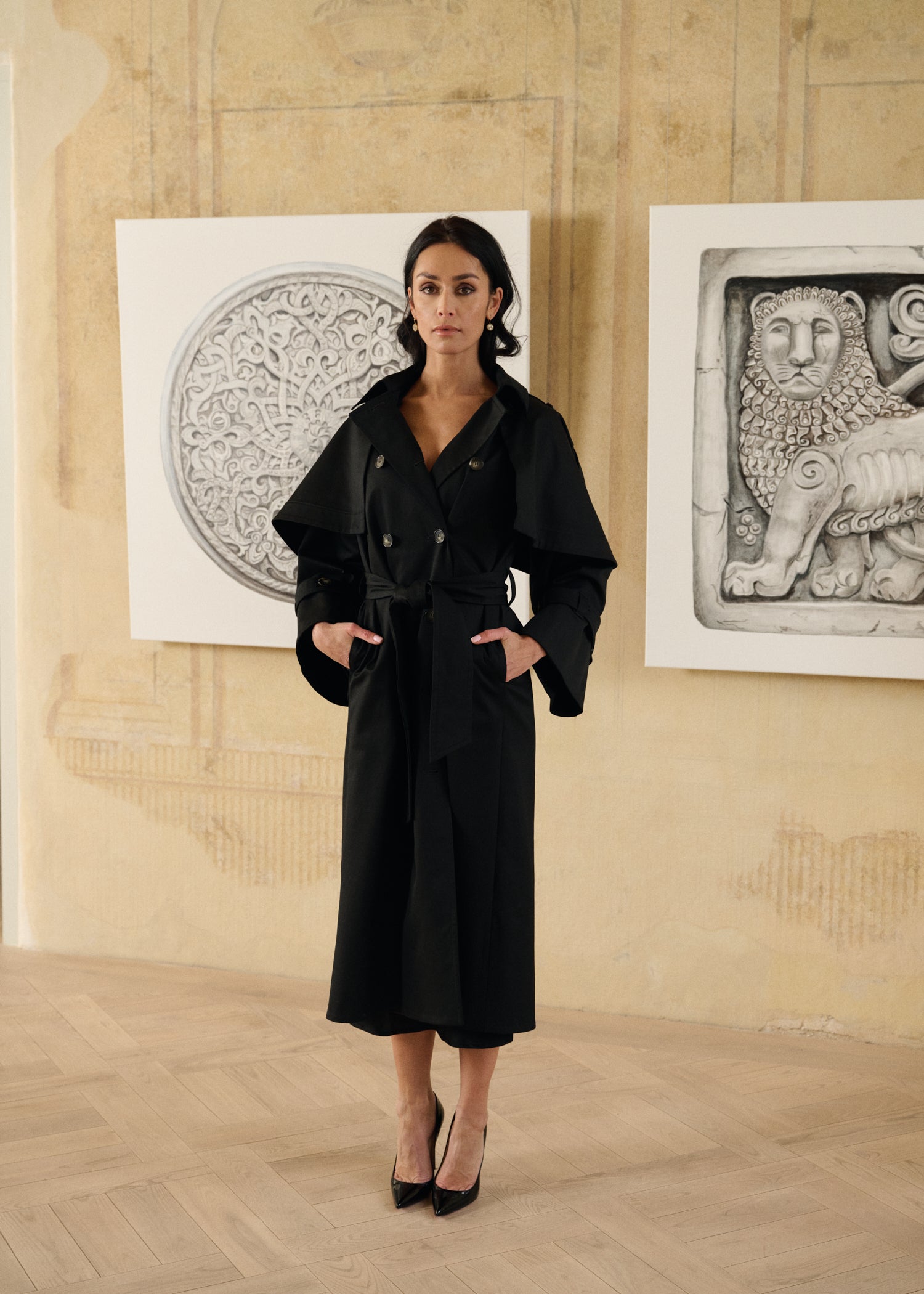 Soho Classic Trench Coat With Removable Cape Black | Bohomey
