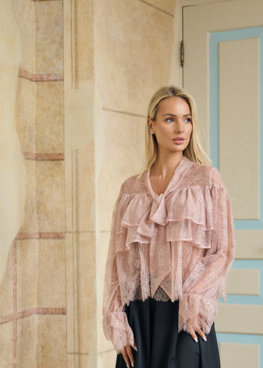 TRESOR Chantilly Lace Blouse Dusty Rose