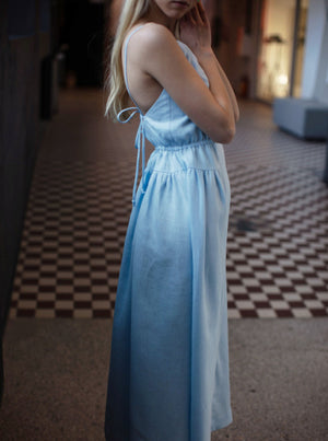 FEMME Linen Dress