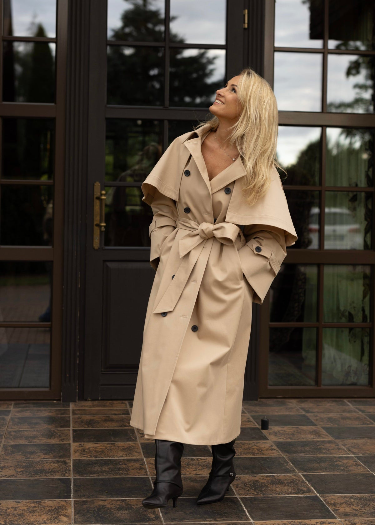 SOHO Classic Trench Coat With Removable Cape Ivory